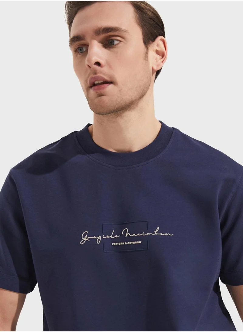 جون Printed Crew Neck T-Shirt
