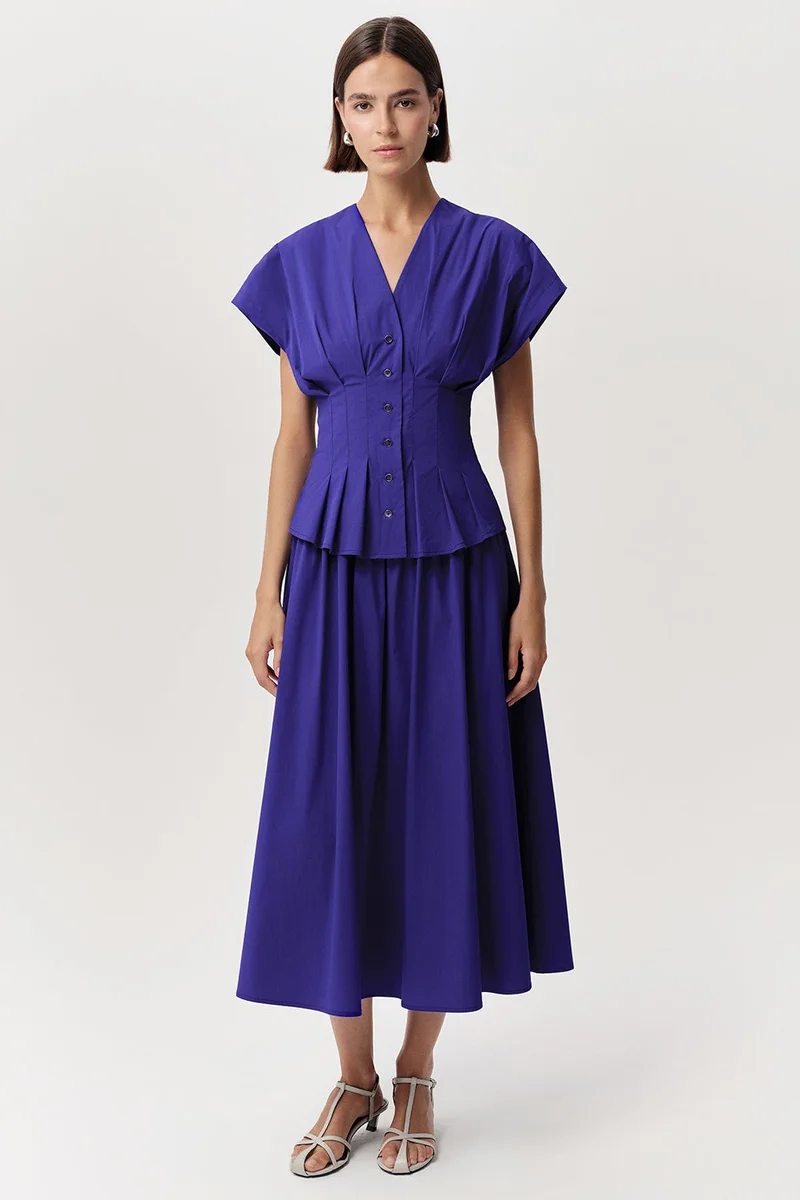 اكسيكيوز فستان ميدي عادي بأكمام قصيرة وفتحة رقبة على شكل حرف V وقصة ضيقة عند الخصر