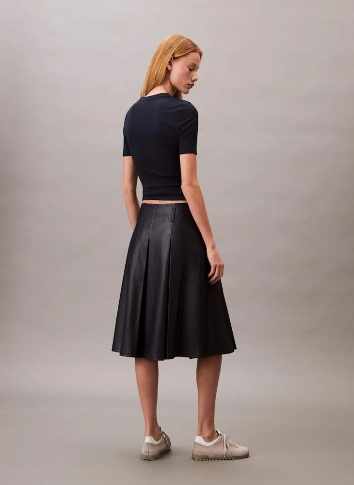 كالفن كلاين جينز تيشيرت بياقة دائرية وشعار