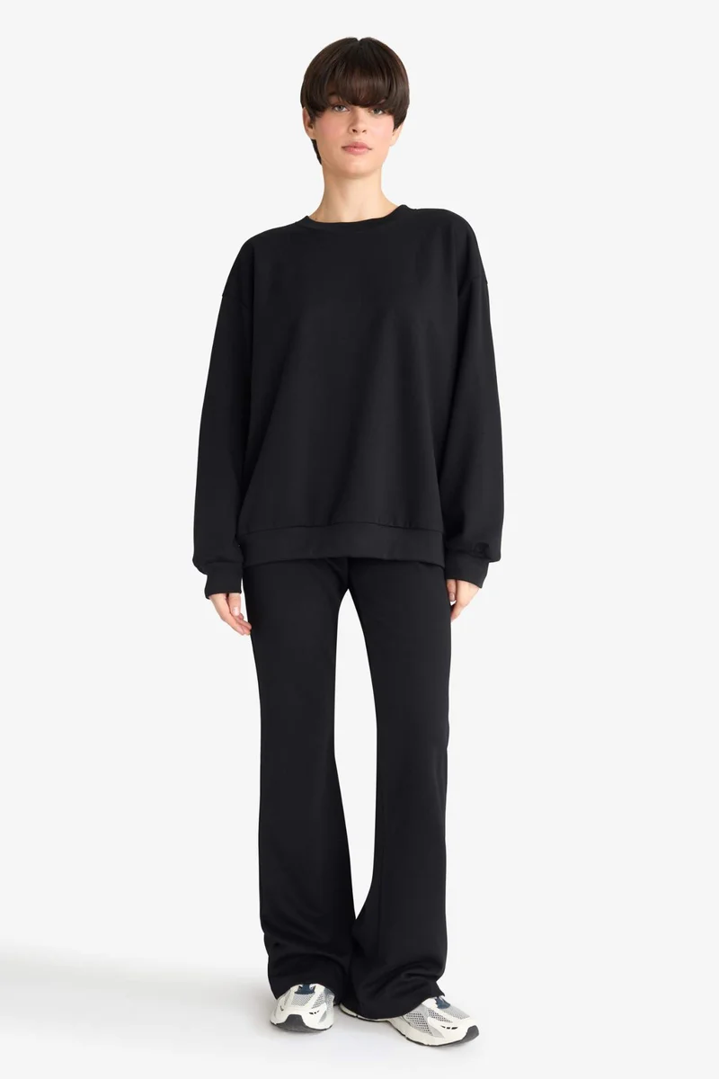 ديفاكتو Flare Fit Wide Leg Sweatpants