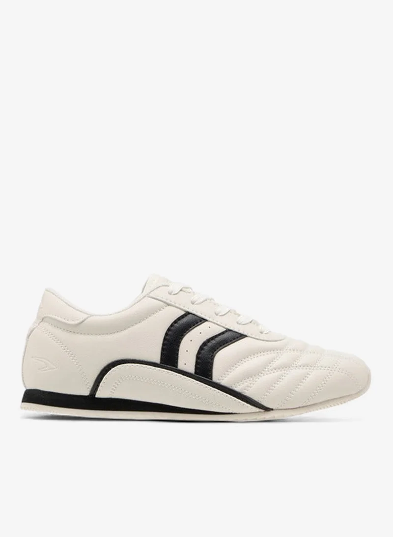 داش سنيكرز نسائي بأربطة وتفاصيل متباينة