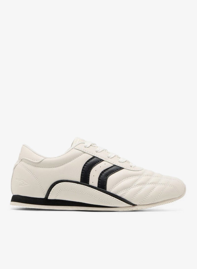 داش سنيكرز نسائي بأربطة وتفاصيل متباينة - Image 1