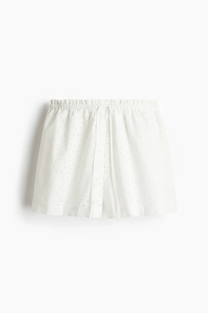 اتش اند ام Broderie anglaise shorts