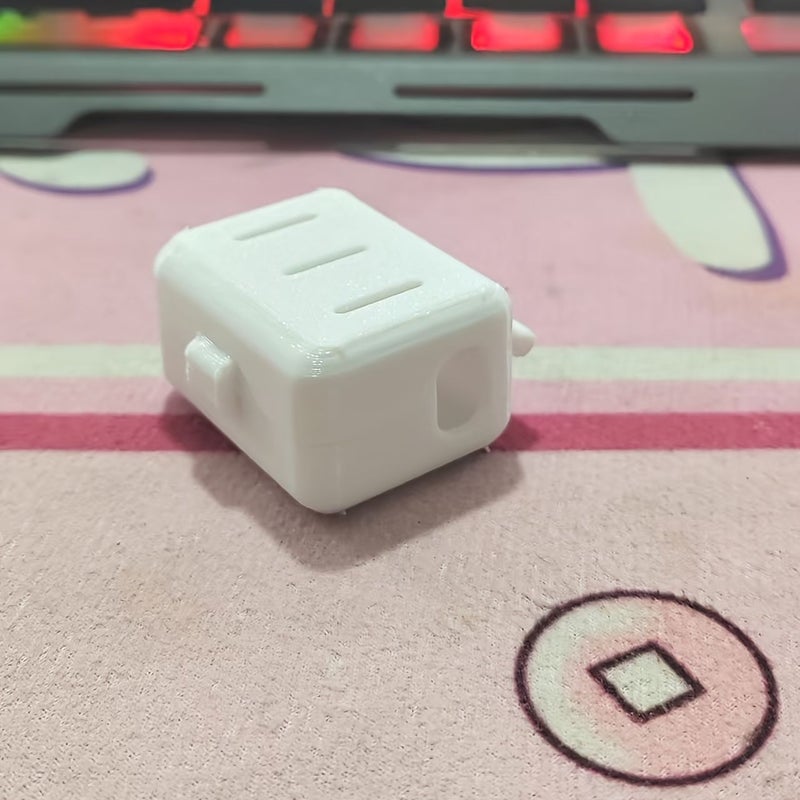 White Snap Lock Travel Case for Toothbrush Heads Hygiene Compact Storage - Image 2