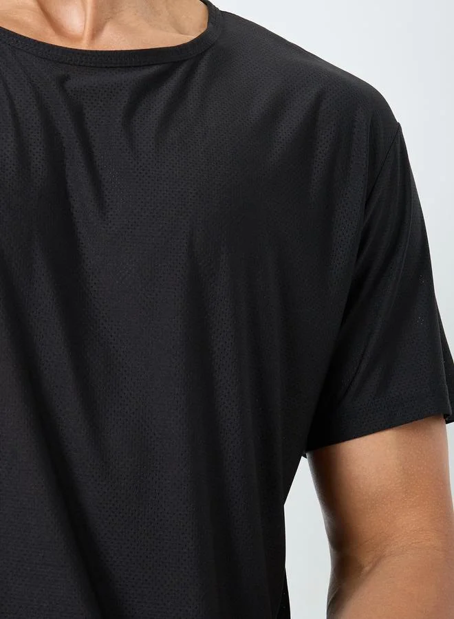 Styli  Styli Men Black Running Regular Fit T-Shirt for Men | Best Price UAE