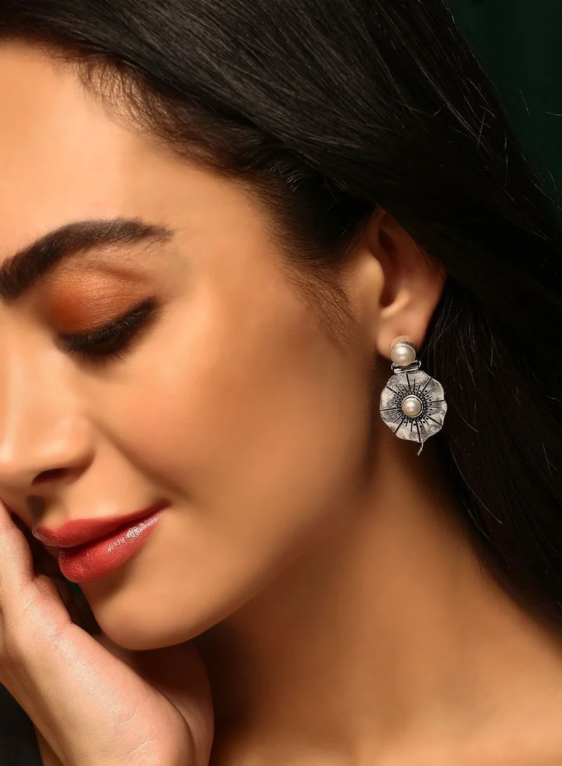 برياسي Plated Pearls Contemporary Oxidized Studs Earrings