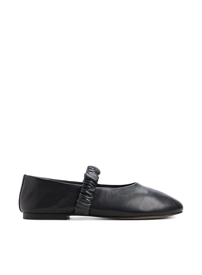 Haylia Ladies Black Ballerina
