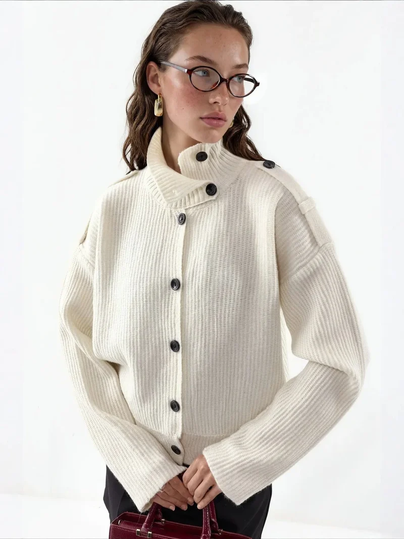 فيورنا VIORNA Ribbed Half-Turtleneck Button Cardigan