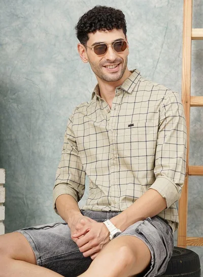 شركة المرآب الهندية Men Slim Fit Checkered Full Sleeves Cutaway Collar Casual Shirt