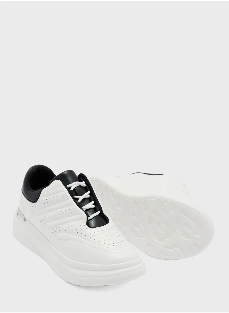 جينجر Sole Detail Textured Tonal Sneaker