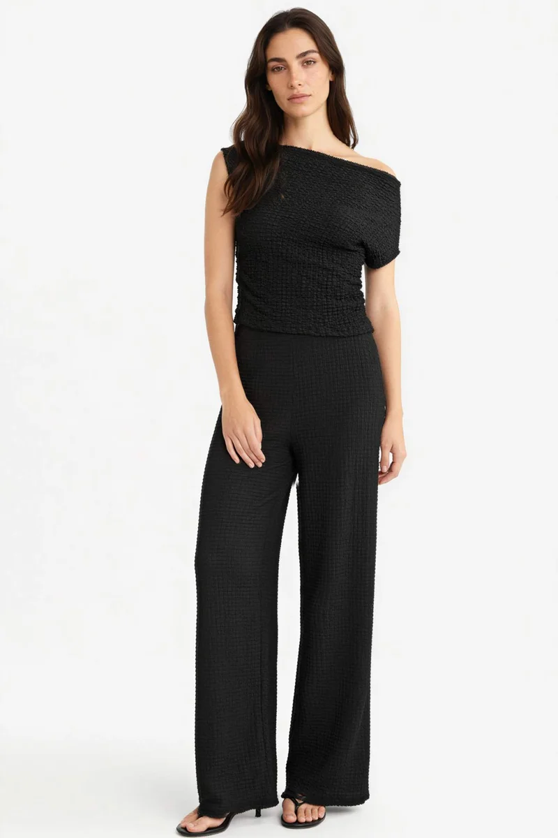 ديفاكتو Slim Fit One Shoulder Crepe Blouse