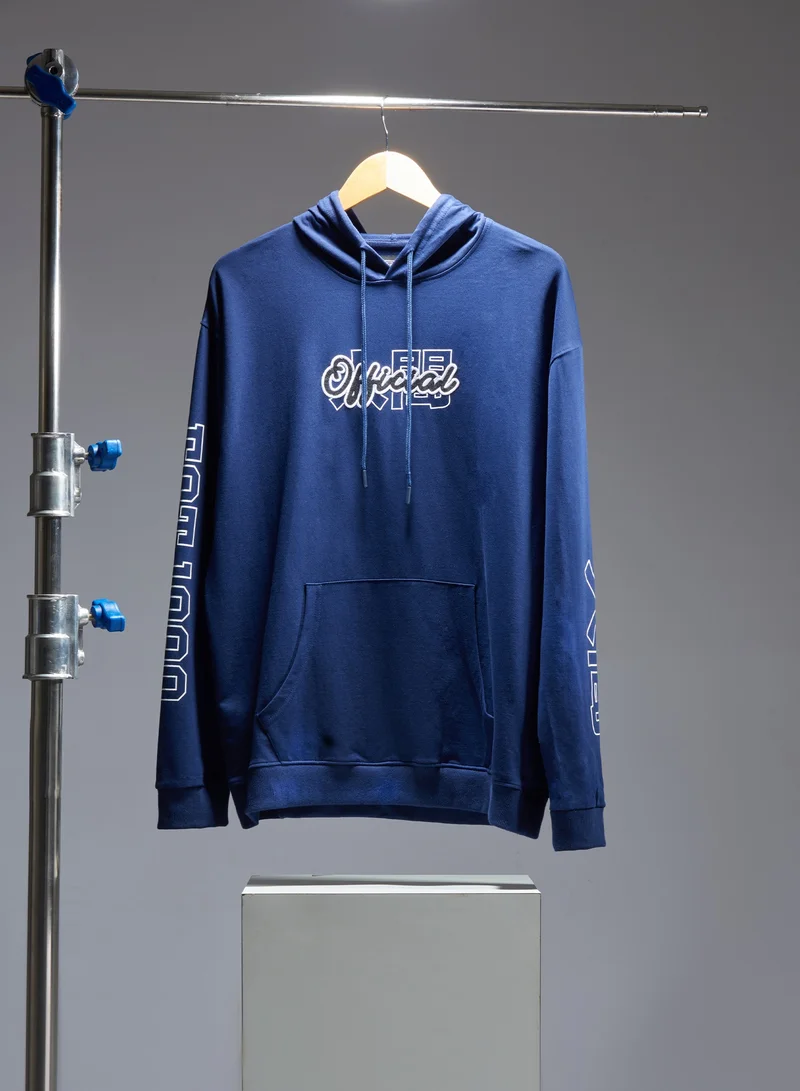 مانياك سويت شيرت قطن رجالي بغطاء رأس وطبعة - كحلي