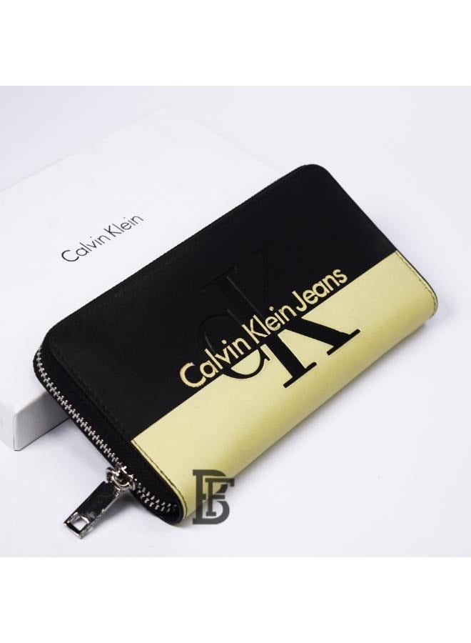 محفظة كالفن كلاين للنساء - Image 1