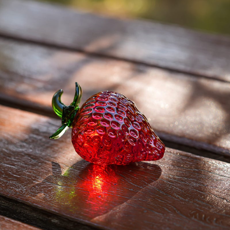 Krisinine Glass Red Strawberry Figurine Crystal Fruit Collectibles Art Glass Fruits Decoration For Home Office Strawberry Kitchen Decor For Women - Image 4