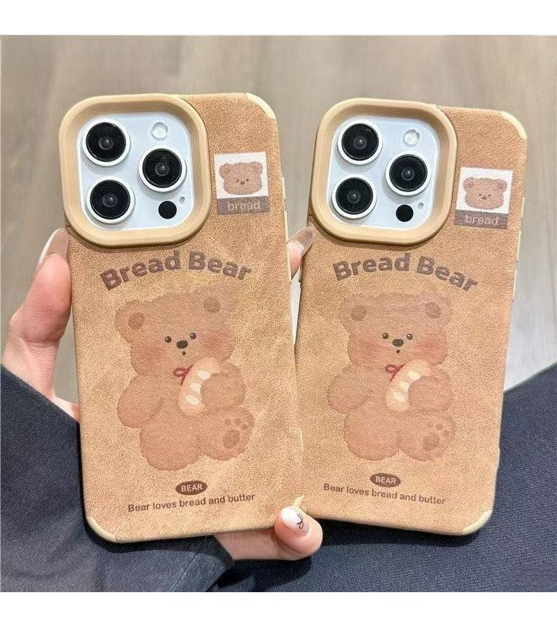 غطاء حماية لهاتف آيفون 14 برو ماكس - بني - جلد صناعي - بتصميم دبbread - غطاء حماية - Image 1