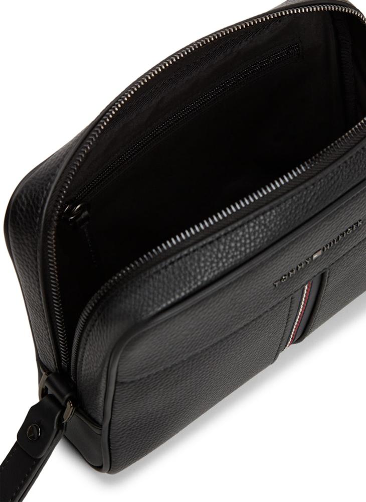TOMMY HILFIGER Metal Logo Pebble Grain Pouch - Image 4