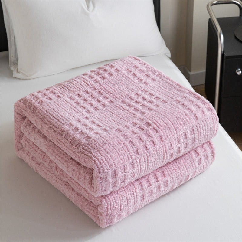 A Solid Color Waffle Jacquard Summer Quilt Blanket, Machine Washable, Suitable for Home, Office, Sofa And Camping, Pillow Not Included - Image 5