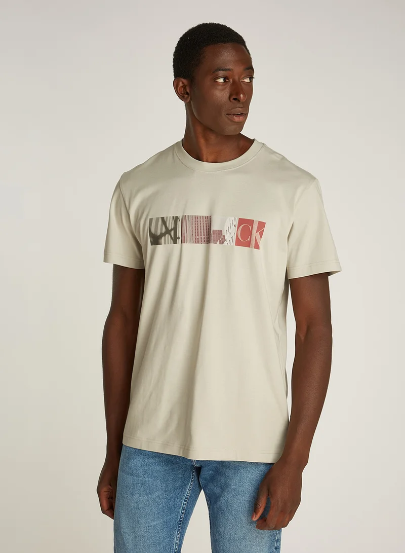 كالفن كلاين جينز Logo Print Crew Neck T-Shirt