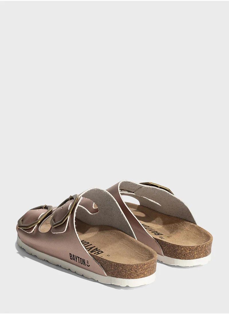 بيتون Atlas Double Strap Flat Sandals