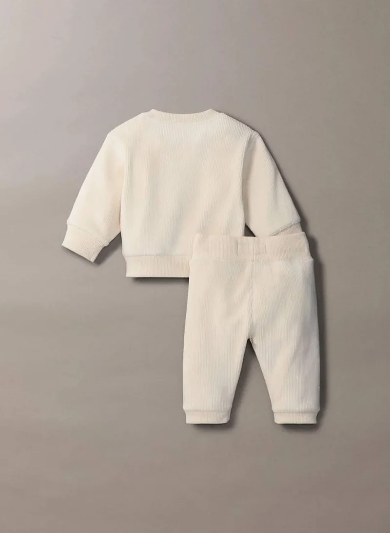 Calvin Klein Jeans Whitecap Gray Newborn Velvet Fleece Giftset  | Best Price UAE