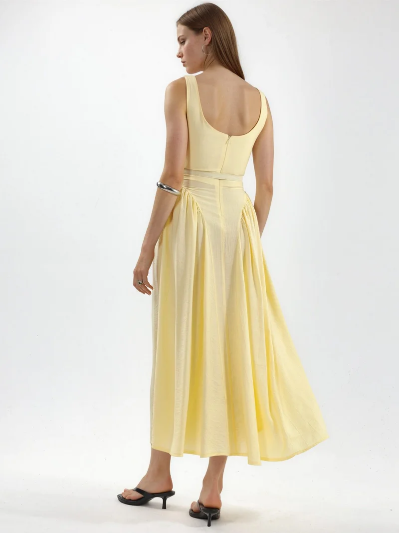 بوسيم BUSEM Square Collar Belted Midi Dress