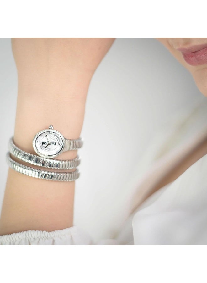 Just Cavalli ساعة JUST CAVALLI للنساء، علبة باللون الفضي، قرص فضي، سوار معدني من الفولاذ المقاوم للصدأ، 2 عقارب، 3 ATM - Image 3