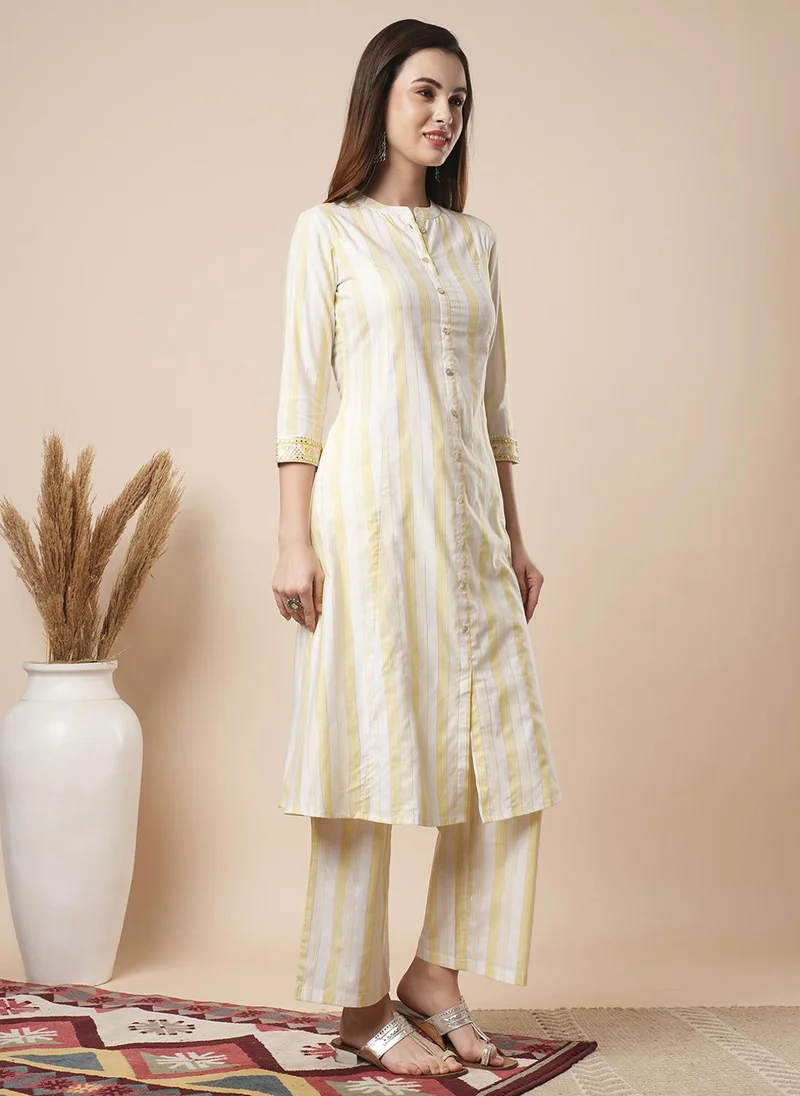 globus Globus Women Striped Regular Gotta Patti Pure Cotton Kurta With Trousers