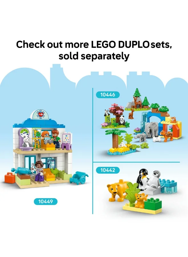 ليغو سيارة الإسعاف والسائق من LEGO® DUPLO®‍‌‍‌‎ للعب التخيّلي 10447