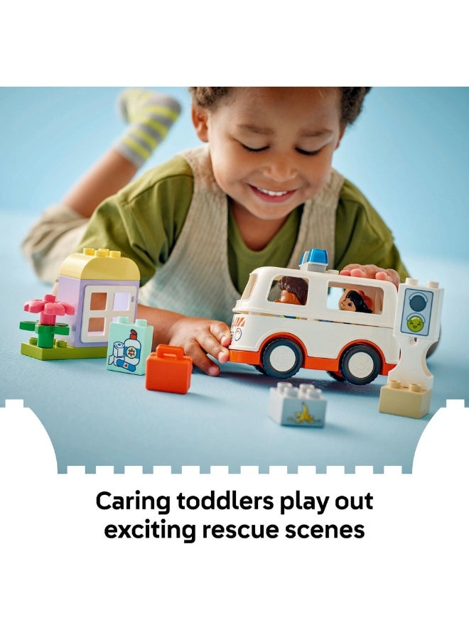ليغو سيارة الإسعاف والسائق من LEGO® DUPLO®‍‌‍‌‎ للعب التخيّلي 10447  - Image 5