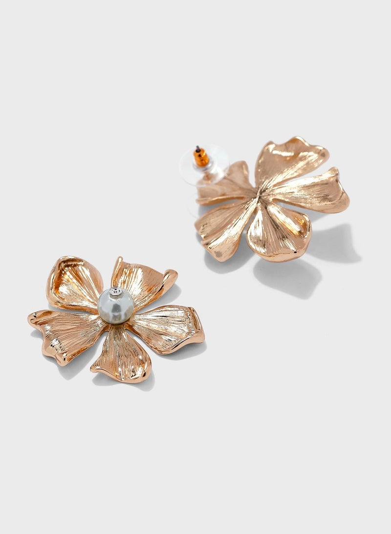 ELLA Flower Pearl Stud Earrings - Image 2
