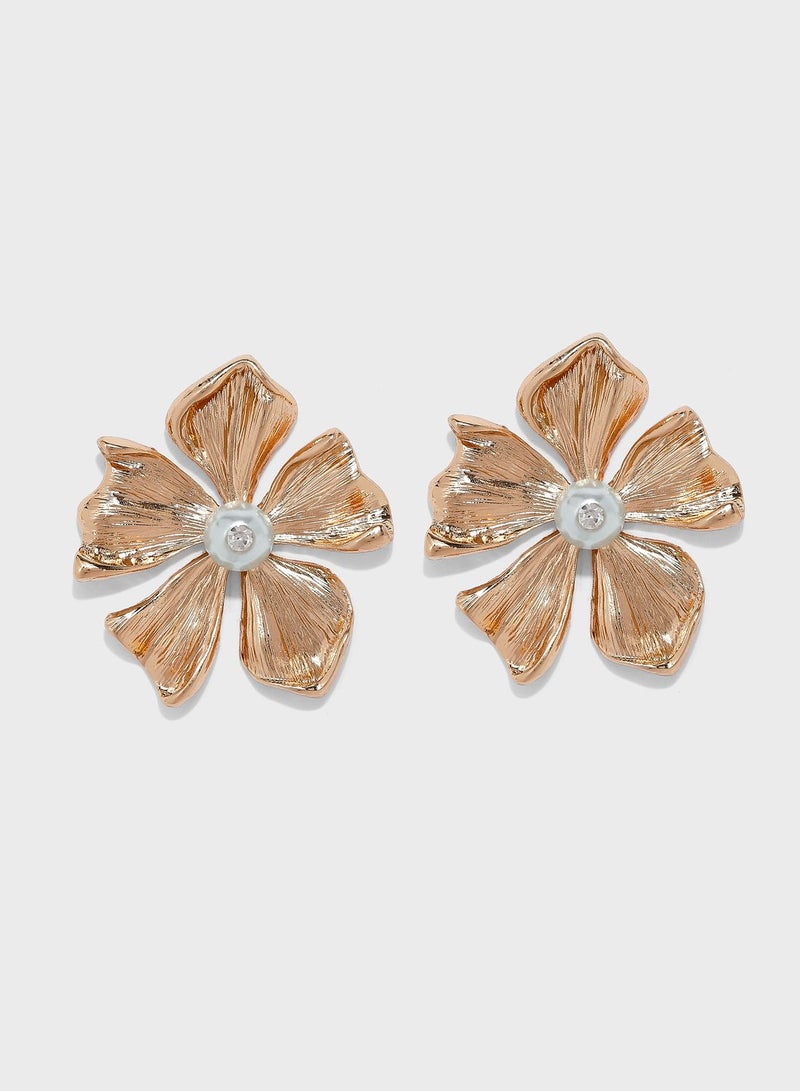 ELLA Flower Pearl Stud Earrings - Image 1