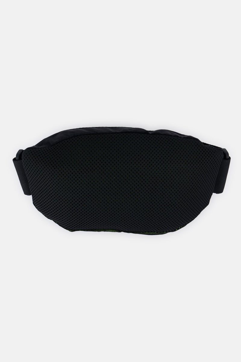 Mizuno حقيبة كتف للرجال بشعار العلامة التجارية، سوداء - Image 3