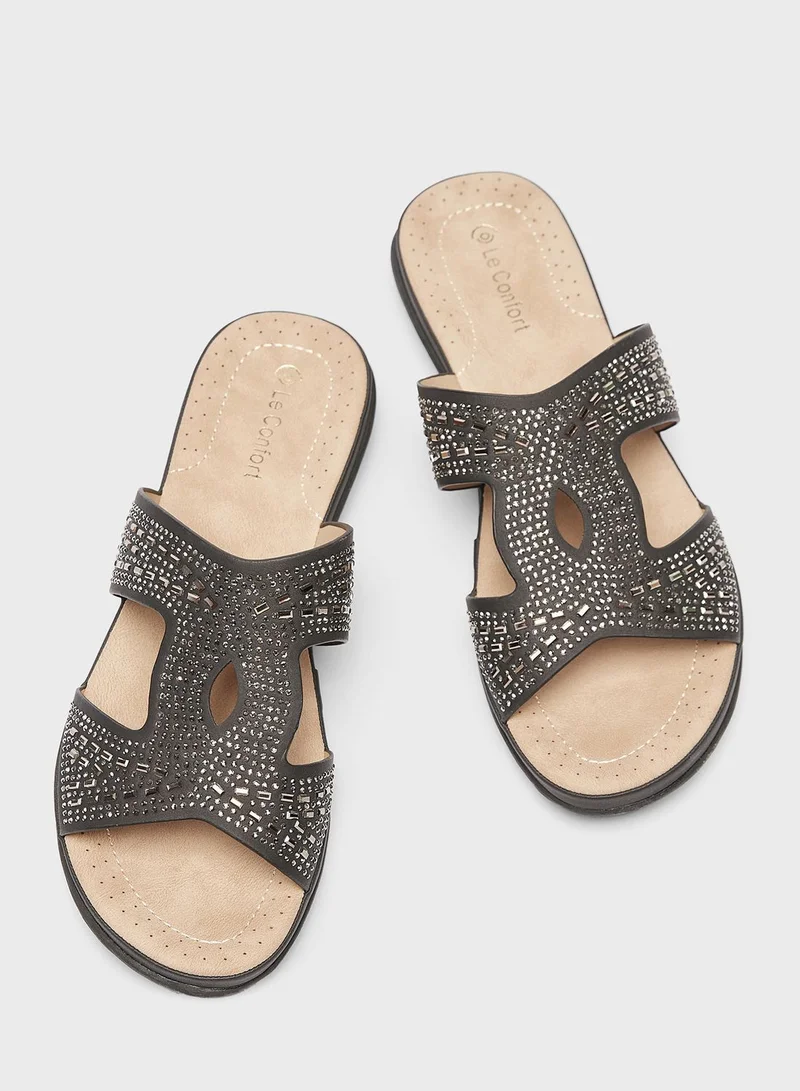 لو كونفورت Side Strap Flat Sandal