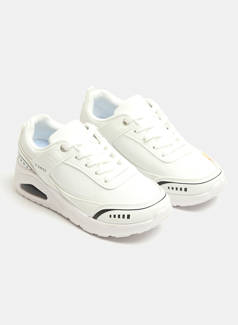 Modern sneakers with a slim, comfortable sole - Image 1