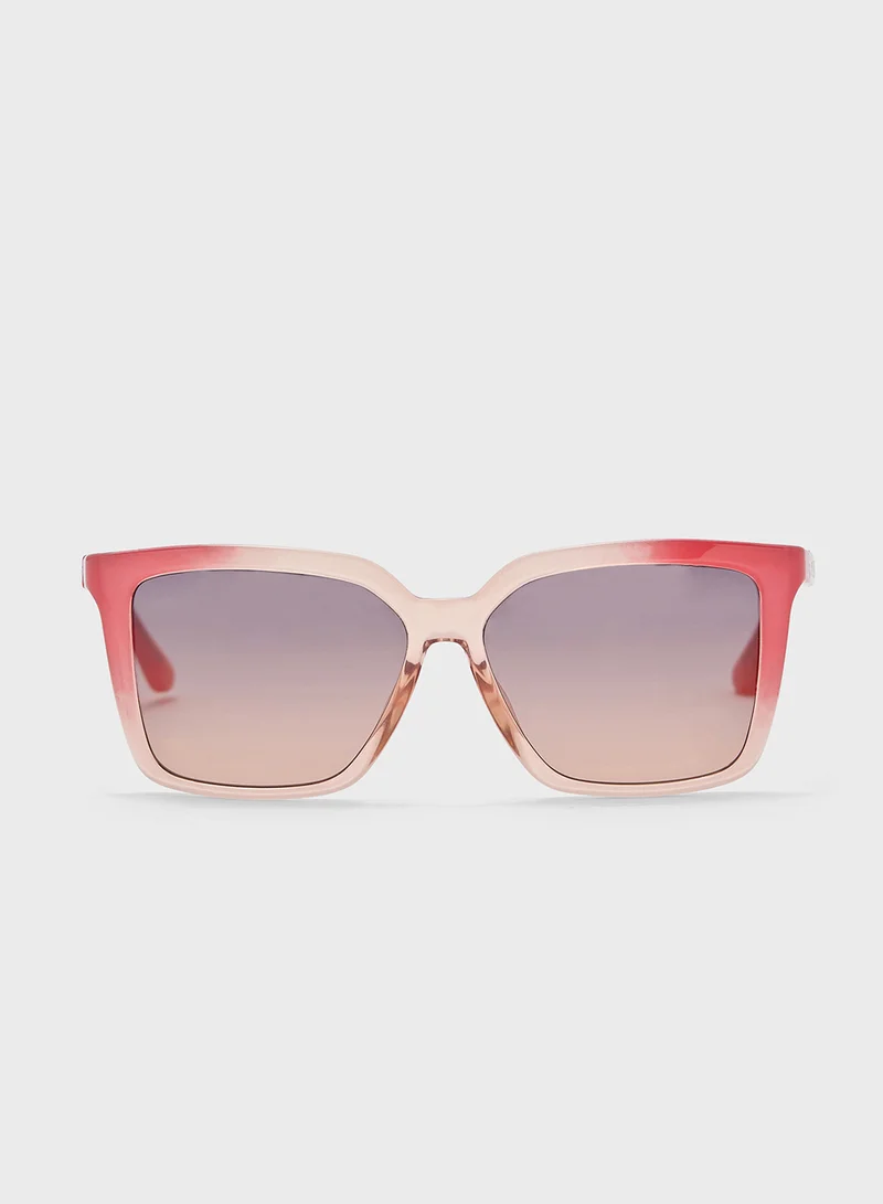 GUESS Square Uv-Protected Wayfarer Sunglasses