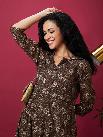 globus Women Brown Floral Printed Regular Kurta With Trousers