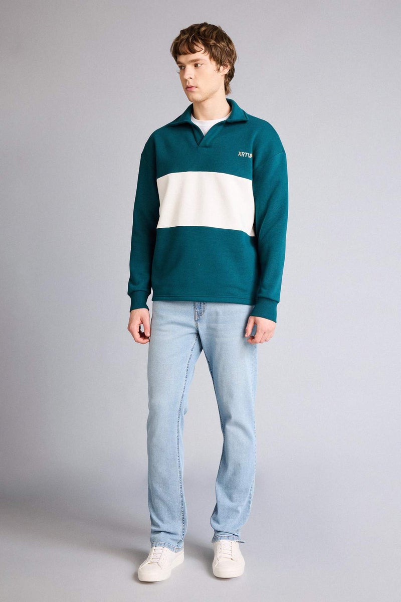 DeFacto Boxy Fit Polo Collar Sweatshirt - Image 2