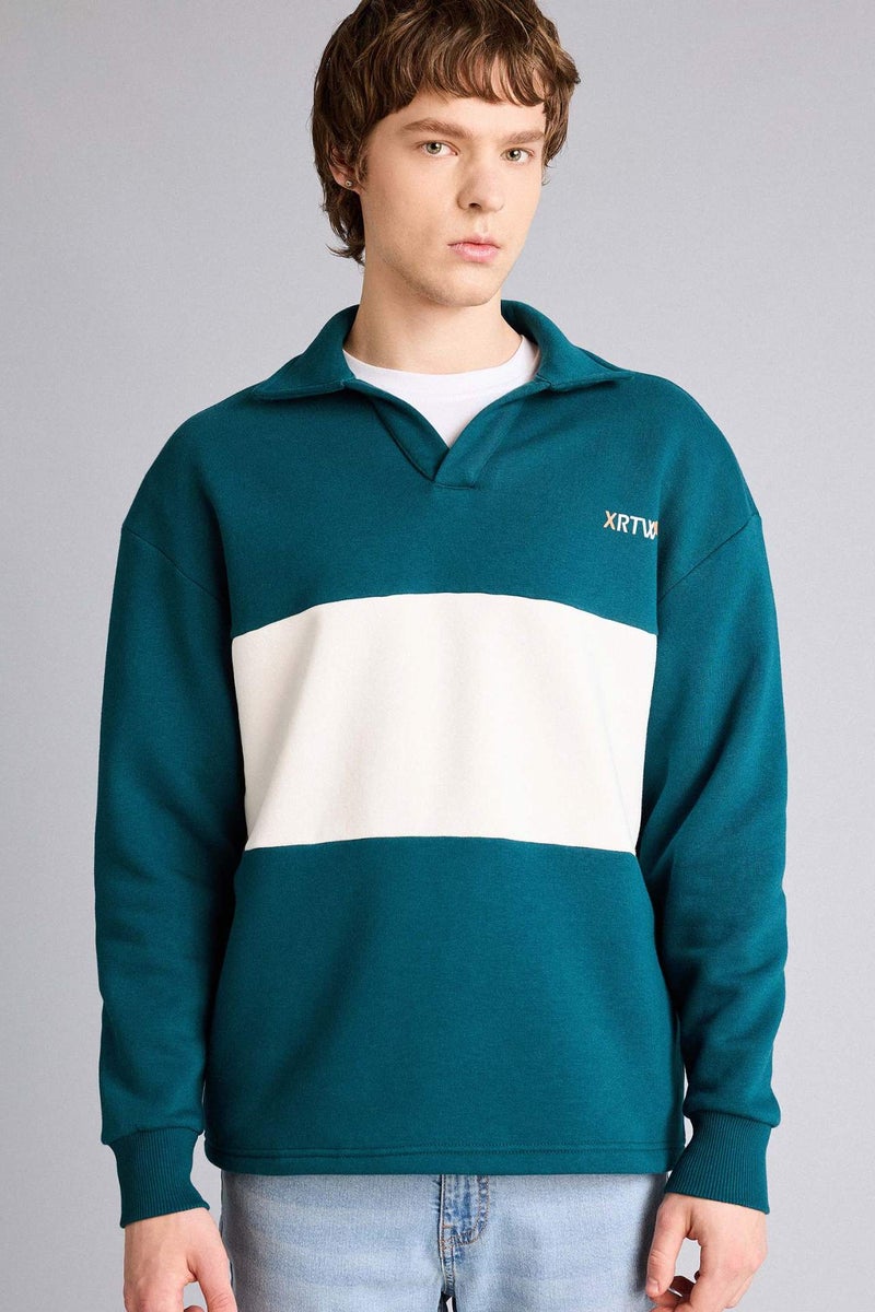 DeFacto Boxy Fit Polo Collar Sweatshirt - Image 1