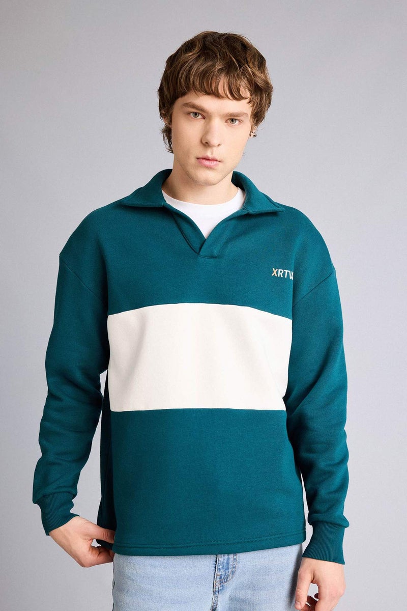 DeFacto Boxy Fit Polo Collar Sweatshirt - Image 3