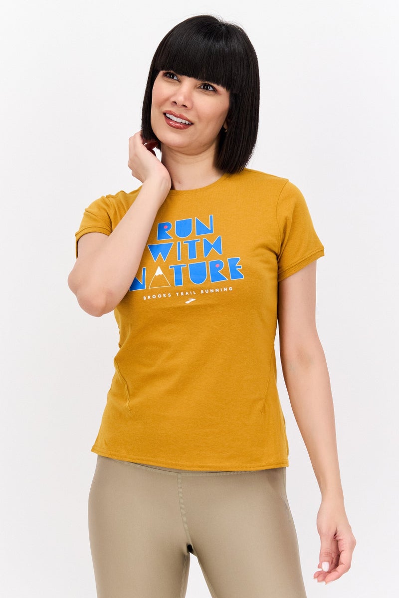 Brooks تي شيرت رياضي نسائي قصير الأكمام للجري، خردل - Image 1