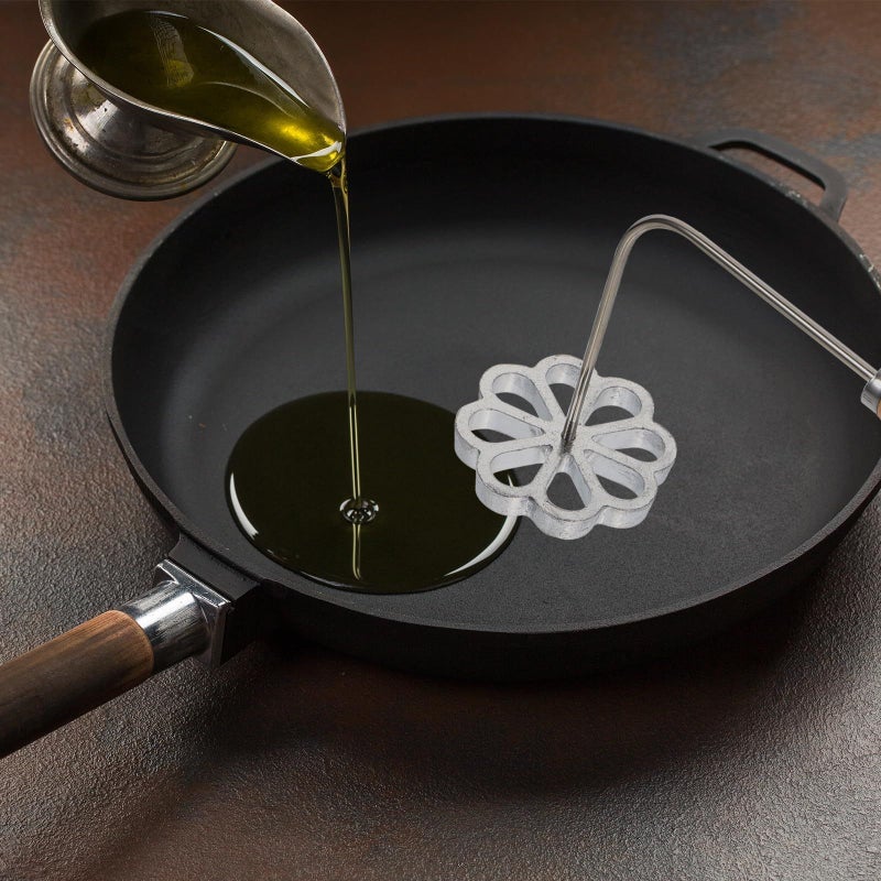 Aluminum Alloy Nonstick Dough Mold Set With Hollow Flower Heart Shape Wooden Handle - Image 5