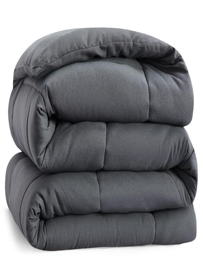 Bedsure Bedsure Duvet Insert Full Comforter Dark Grey - All Season Quilted Down Alternative Comforter for Full Bed, 300GSM Mashine Washable Microfiber Bedding Comforter with Corner Tabs  - Image 3