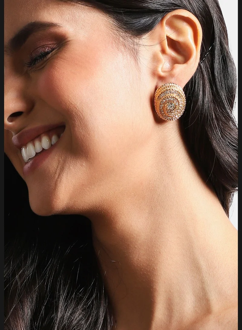 SOHI Gold Plated Designer Stone Party Wear Stud For Women
