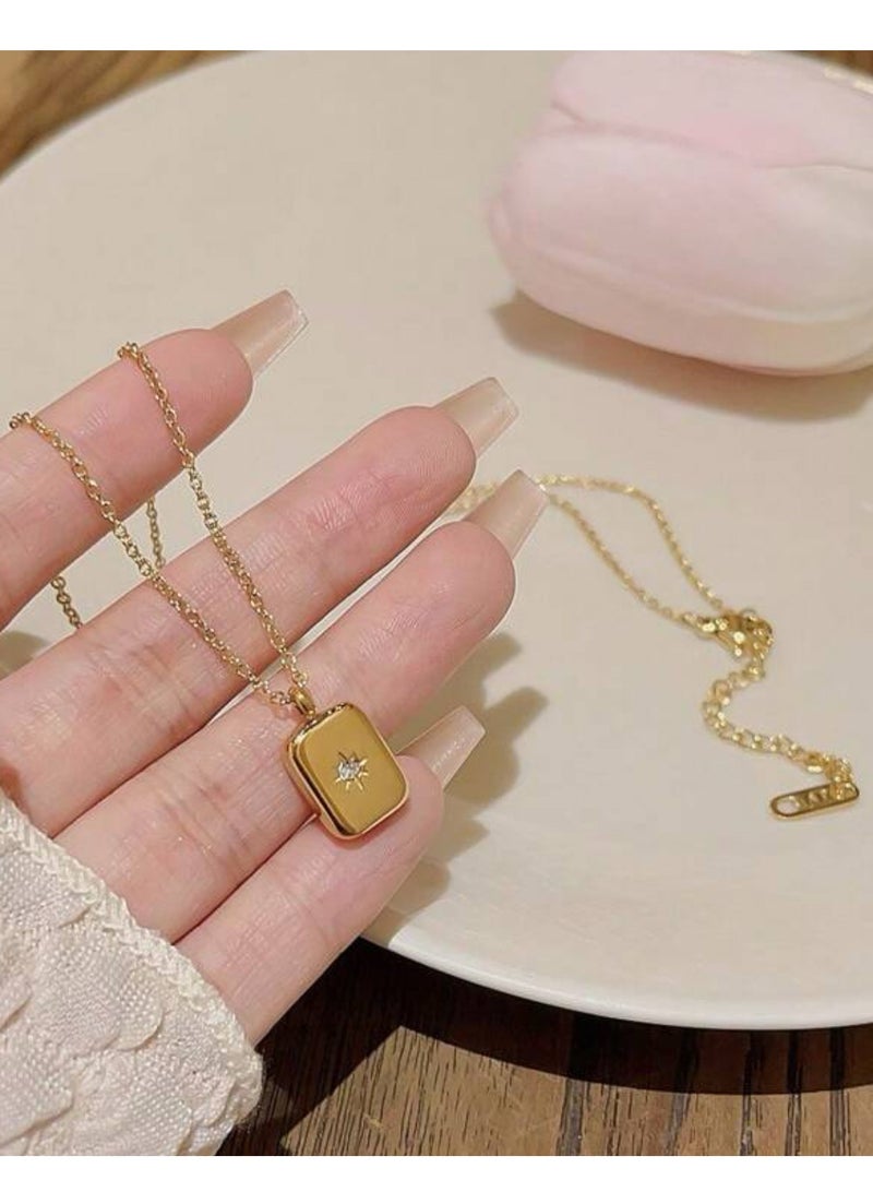 إيكوال سلسال نسائي أنيق من الاستانلس ستيل مطلي باللون الذهبي - Image 1