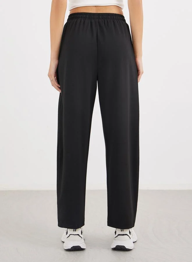 Styli Styli Women Black Straight Leg Knitted Joggers
