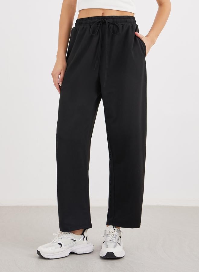 Styli Women Black Straight Leg Knitted Joggers - Image 2