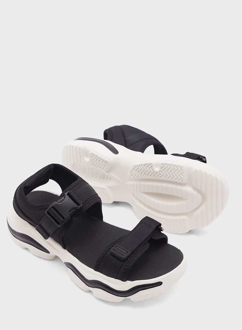 ANTA Sandals