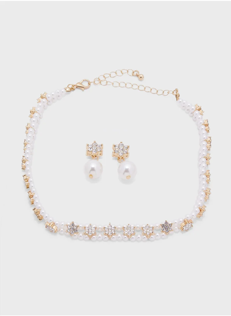 Ella Limited Edition Pearl Diamante Choker & Stud Earrings Set