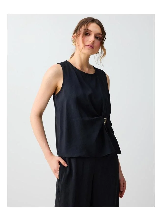 Jimmy Key Black Ruffled Detailed Round Neck Sleeveless Knit Blouse.