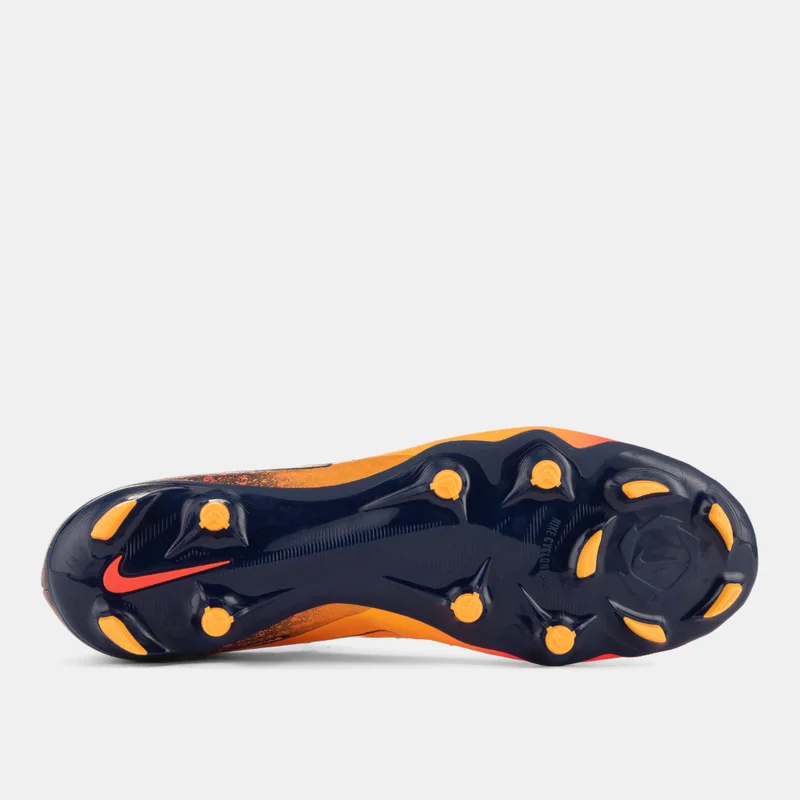 Nike Men's Phantom 6 Low Academy Multi-Ground Football Shoes